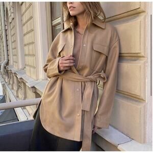 Aritzia Wilfred Coat Rialto Shirt Jacket Belted 72% Wool Shacket Tan Size XS
